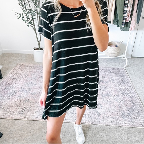Black & White Striped Short Sleeve T-shirt Dress - Picture 4 of 10